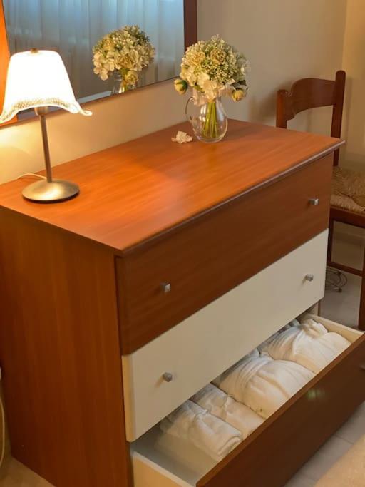 Lovely & Quiet 1-Bedroom Condo With Free Parking Bucarest Extérieur photo